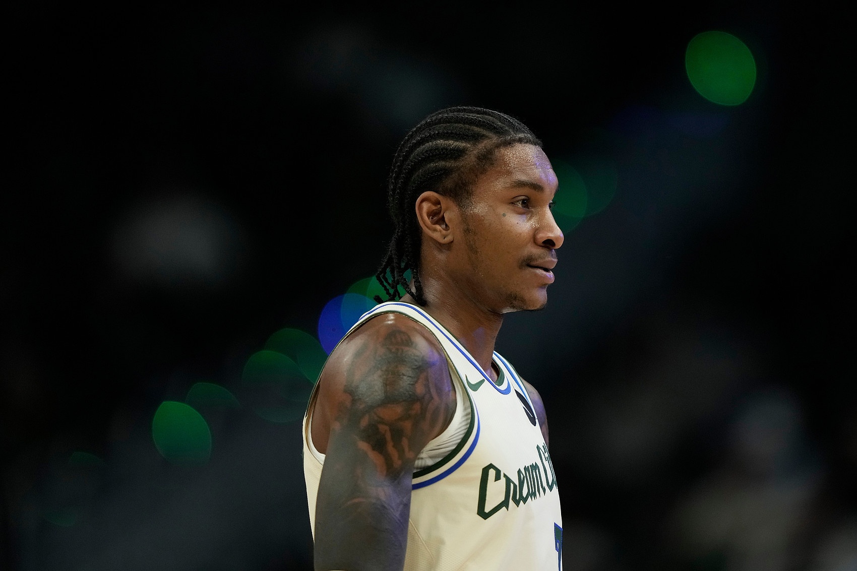 开云app-用扣篮回应！小波特断球反击高速奔袭 上演一条龙双手暴扣