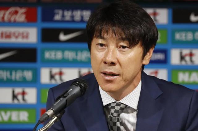 开云体育官网-申台龙自曝胸部大手术经历 暂定8.12返回印尼